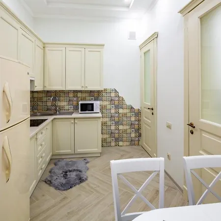 Avangard Sholom Aleikhem 1