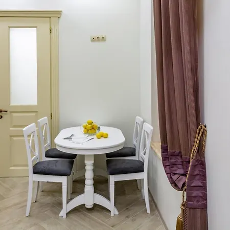 Διαμέρισμα Avangard Sholom Aleikhem 1 *
