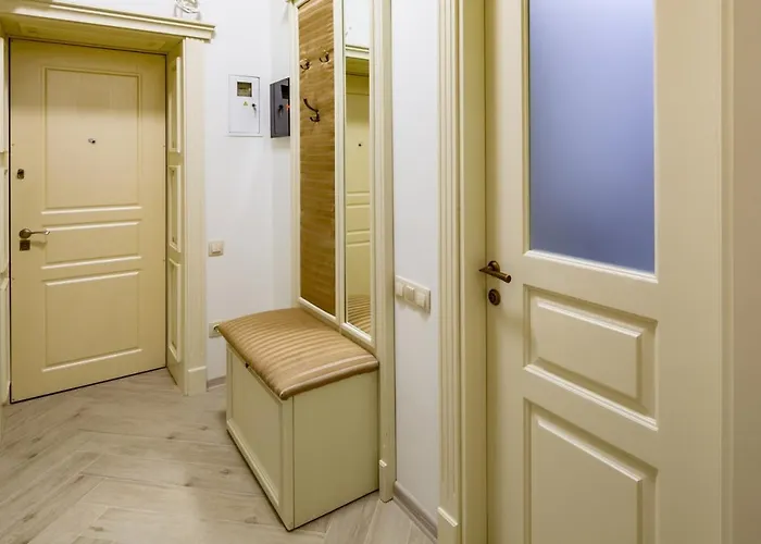 Avangard Sholom Aleikhem 1 * Leópolis